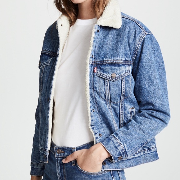 Levi’s Ex-Boyfriend Sherpa Trucker Jacket, Denim - Picture 2 of 7